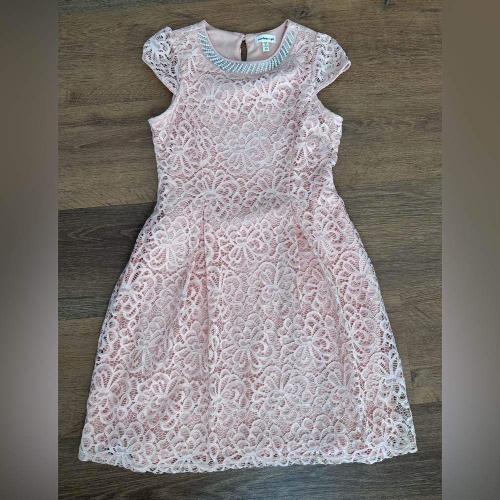 NWOT Girls Size 10 Elegant Peach Lace Dress